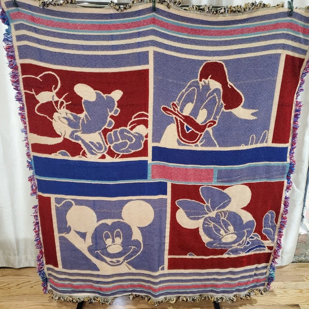 VTG Disney Blanket Characters Tapestry Woven Block Beacon Throw‎ 61x54 USA